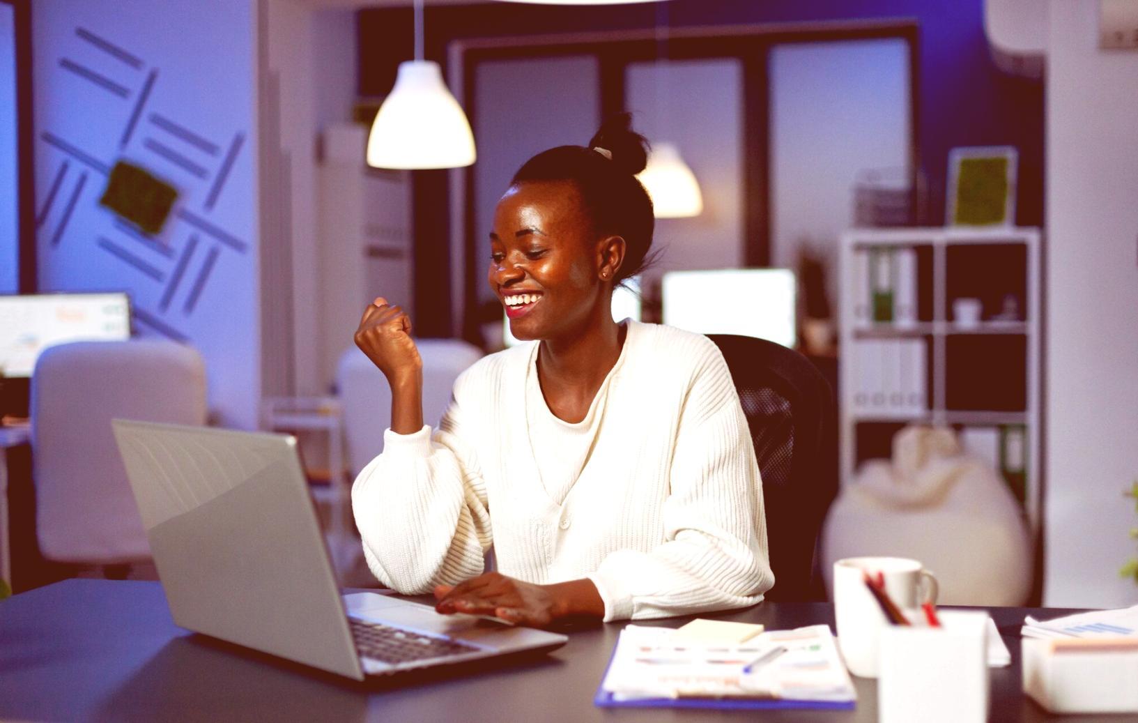 Teilnehmerin beim Online-Kurs für SEO-Content-Erstellung